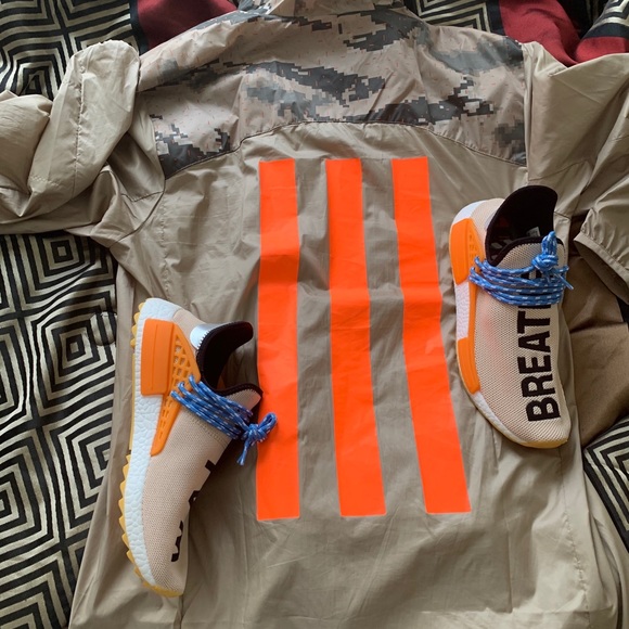 Adidas jacket - Picture 1 of 2